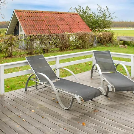 Feriehus Nice In W/ 3 Bedrooms *