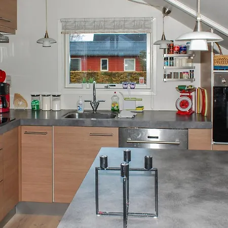 Nice In W/ 3 Bedrooms Feriehus